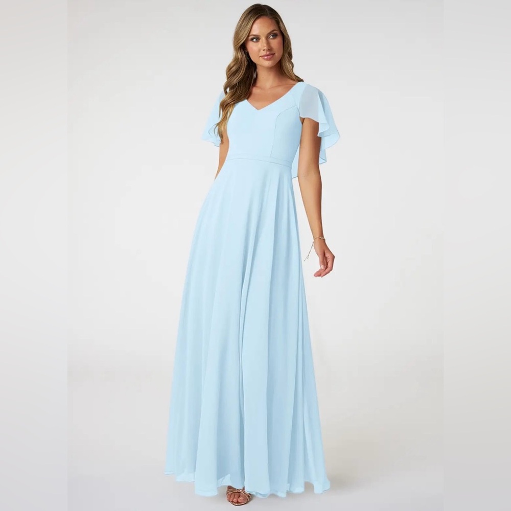 Azazie Daphne
A-Line Ruffled Chiffon Floor-Length Sky Blue Dress